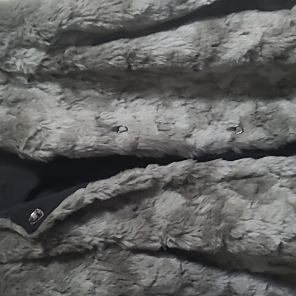 H&M faux fur Jacket. Pre-owned lightly worn - Picture 1 of 7